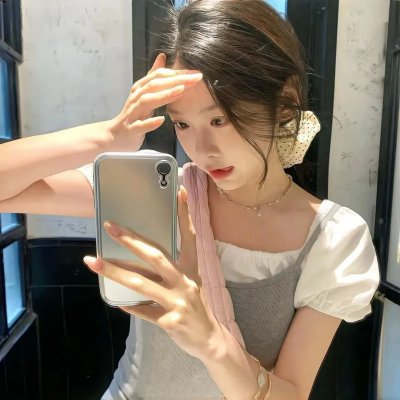 玛丽的白色连衣裙